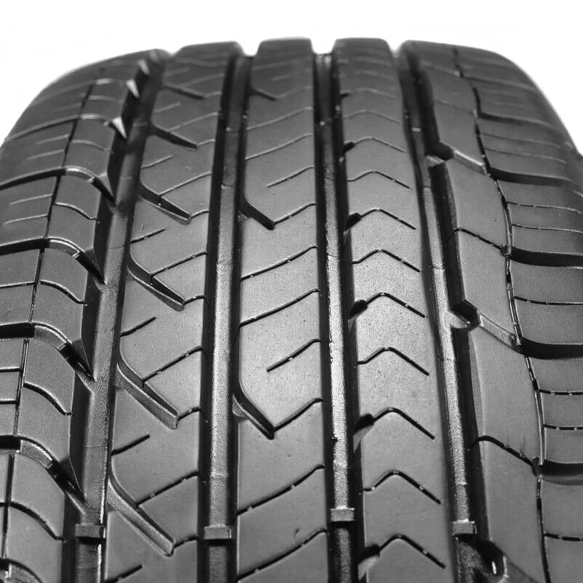 All-Season 215/45R17 91W XL Passenger Tire G7955