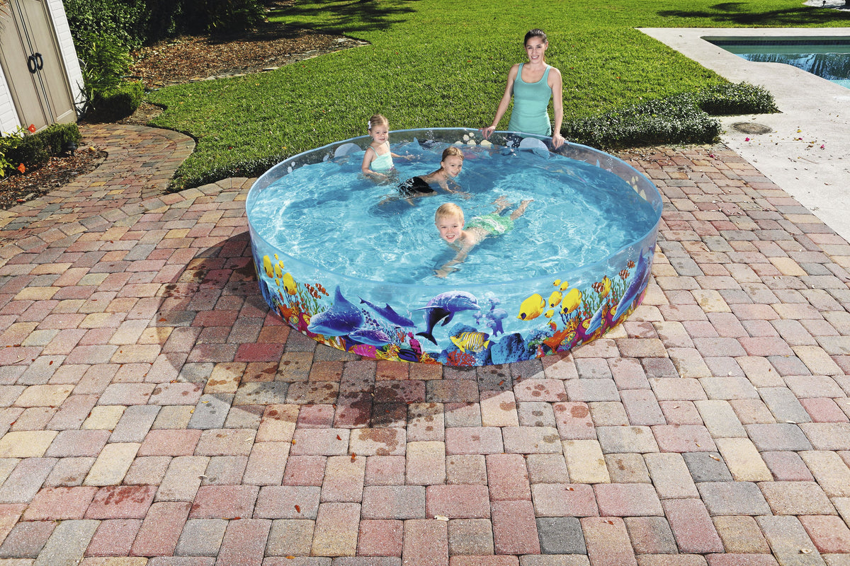 Round Swimming Pool Q580862