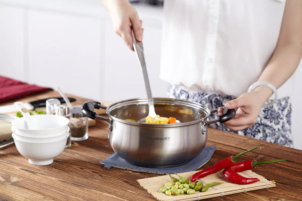 Stainless-Steel Casserole Pot with Glass Lid J670552