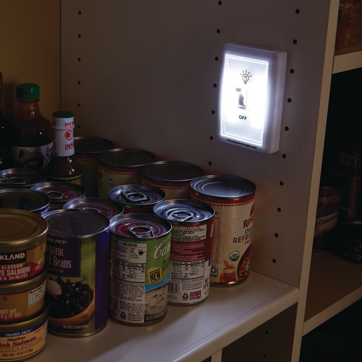 200 Lumen LED Flip Light M9099