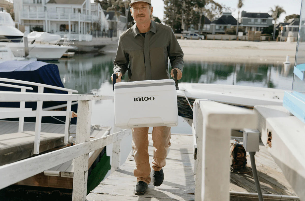 25 QT White Hard Sided Cooler V792155